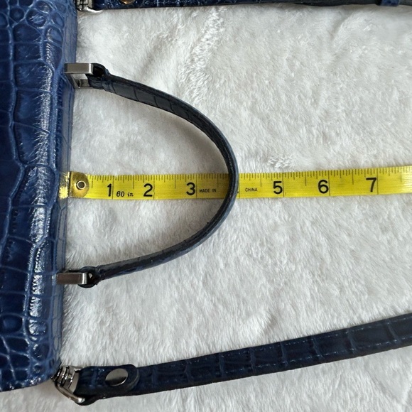 Patricia Nash Blue Leather Croc-Embossed Crossbody Bag Stylish Hardware - Picture 8 of 16